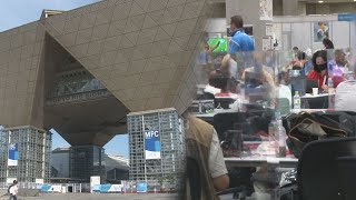 各国メディア、慌ただしく 五輪メインプレスセンター