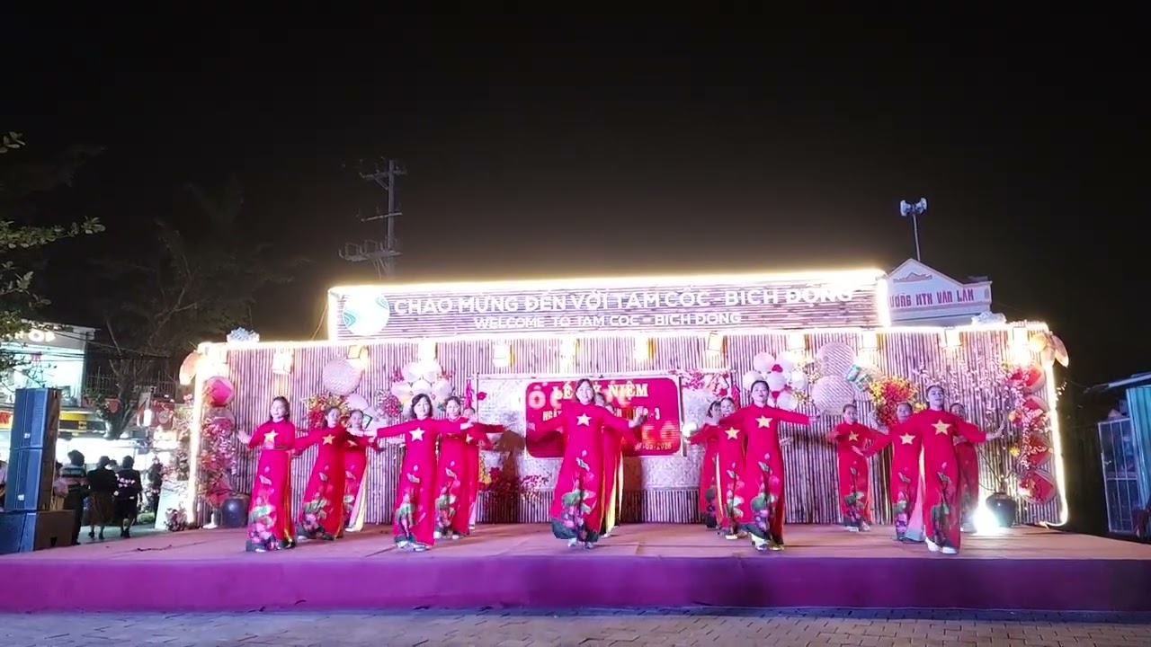 Lk Đất Nước Chọn Niềm vui của CLBLTH phố VănLâm ngày 8/3