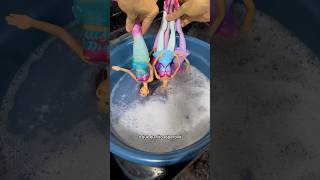 Tratando Com Condicionador O Cabelo Delas