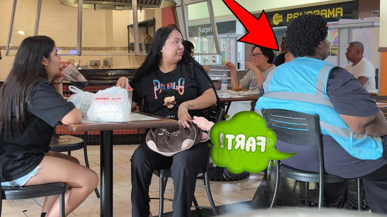 800lbs Man Farts While People Are Eating!!