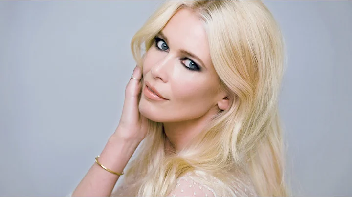 SMOKEY MAKEUP LOOK feat CLAUDIA SCHIFFER