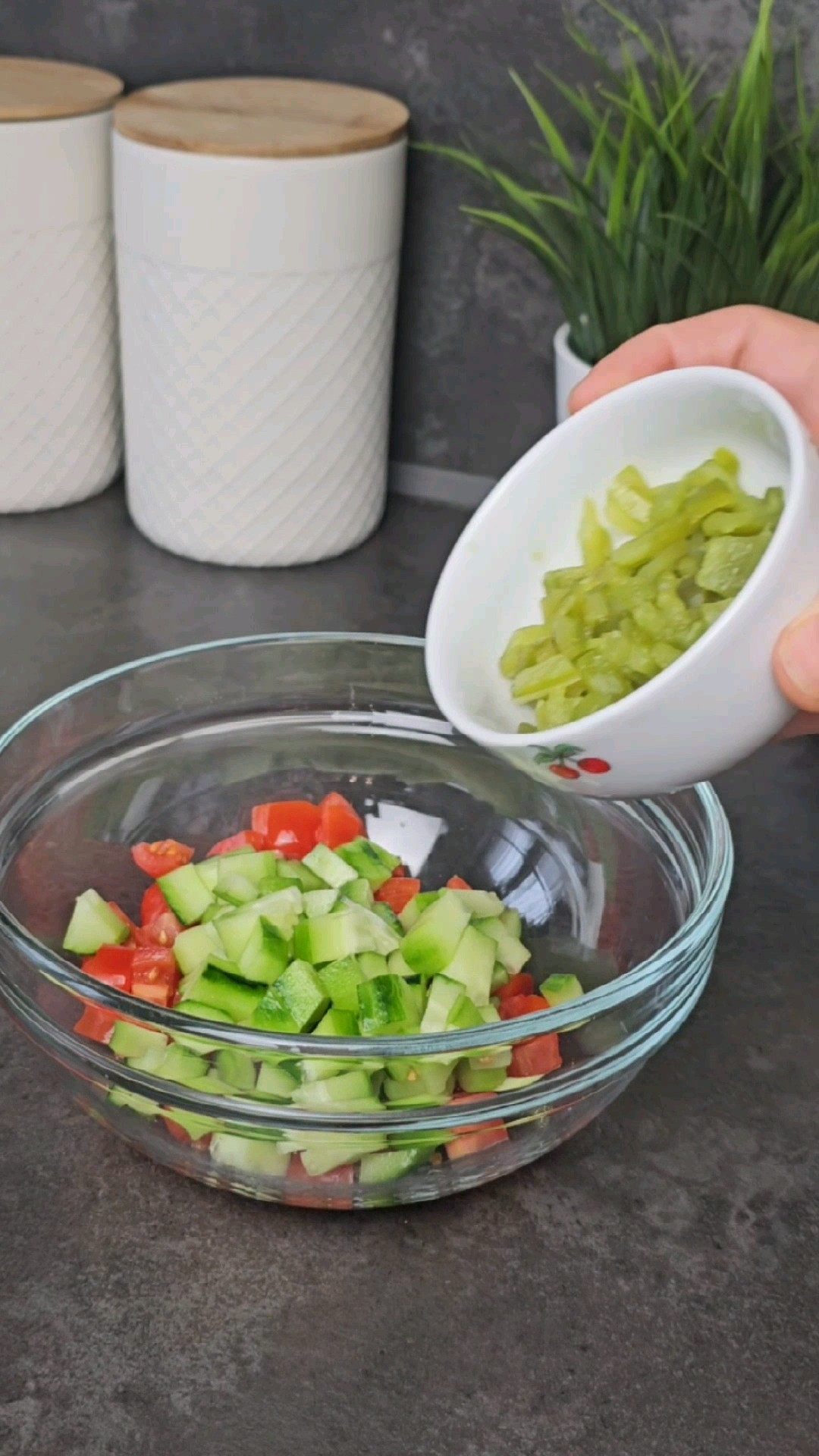 Insalata estiva facile e deliziosa #tasty #insalata #recipe #food #healthyfood #healthy #foodie