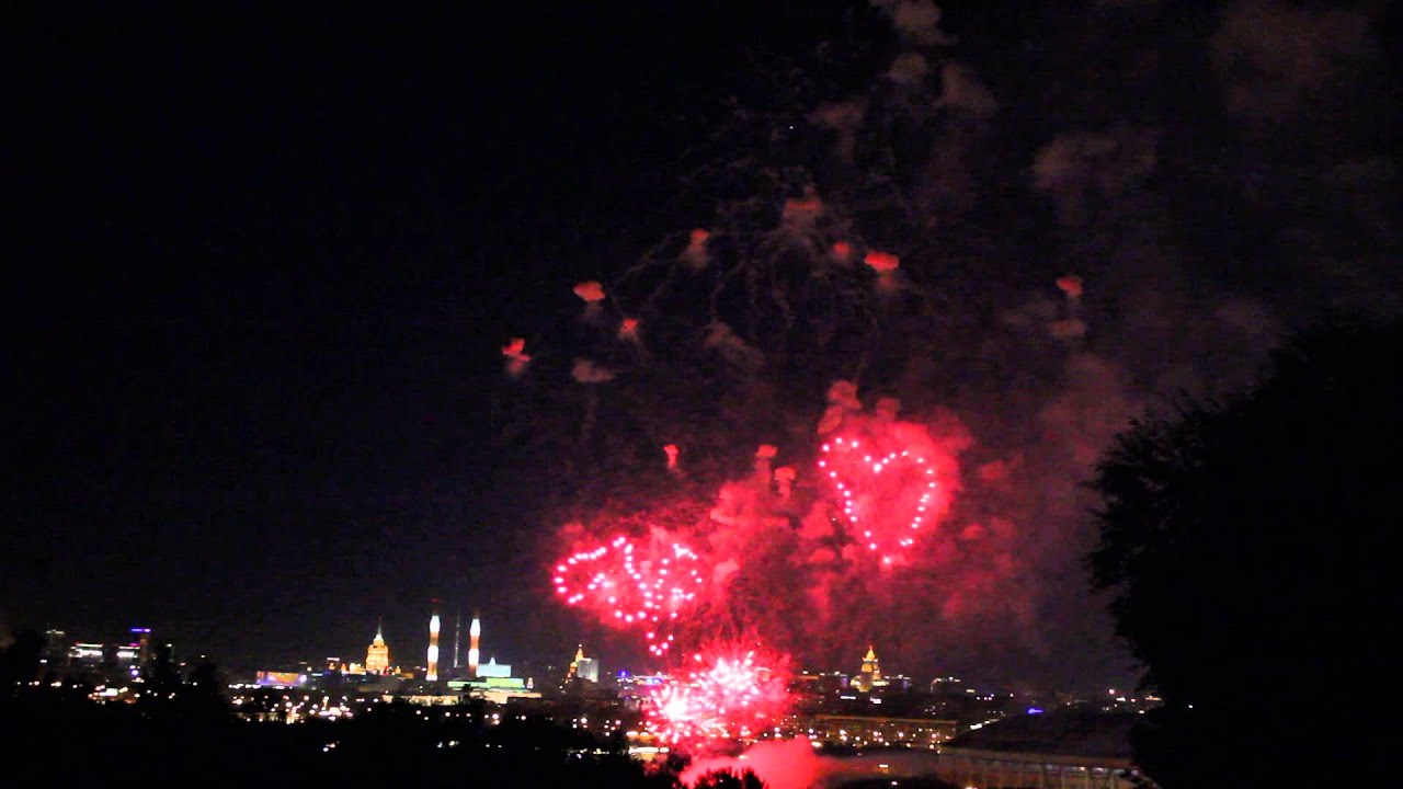 Салют с днём рождения МОСКВЫ (867лет)!- Pháo hoa chúc mừng thành phố Moscow 867 tuổi.