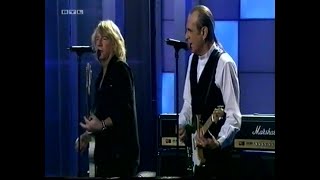 Video thumbnail of "STATUS QUO - Rockin All Over The World ('Chart Show' German TV 2009)"