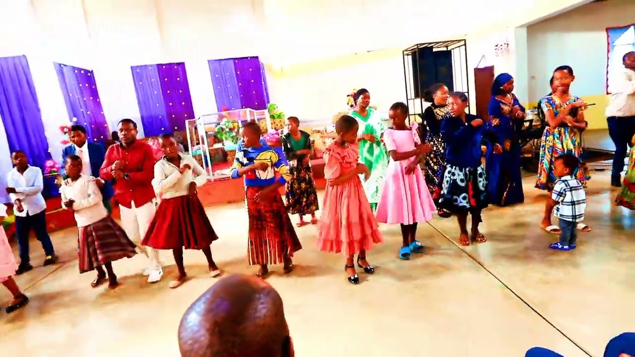 INJILI KAMILI YA KRISTO 🥴