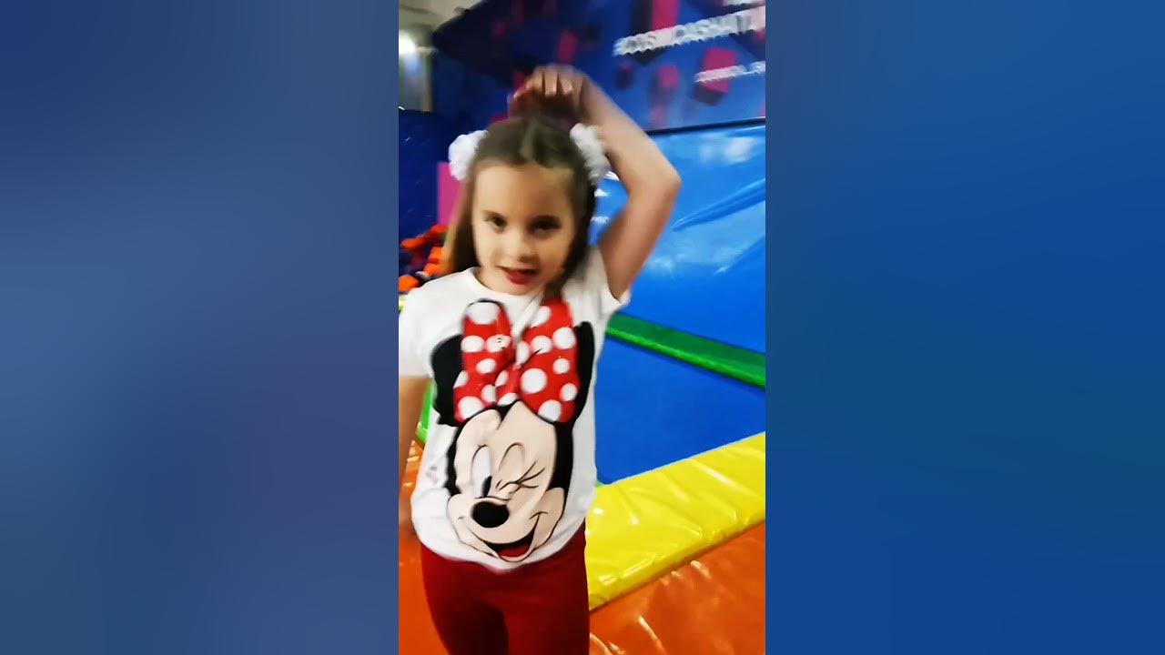 в батуте - YouTube