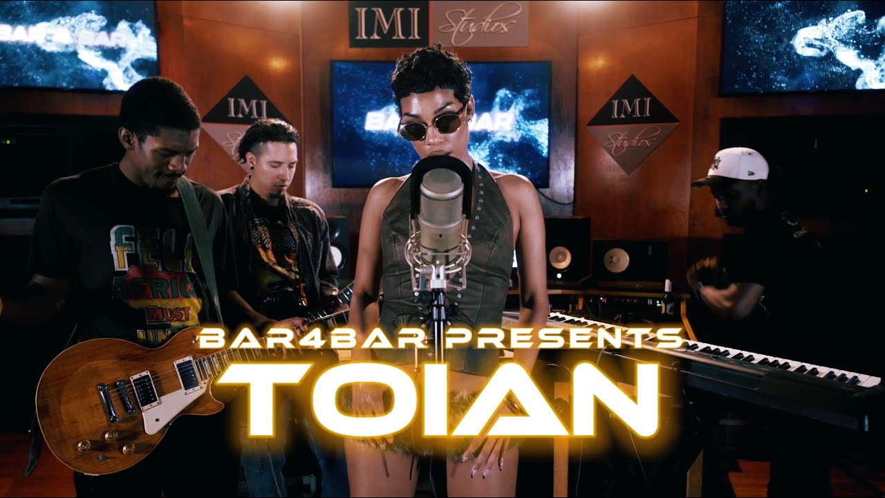 Toian - Freak | Live With Bar4Bar.TV