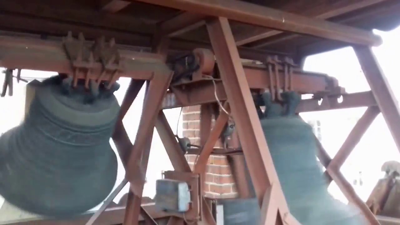 Dzwony Kościoła pw. Nawiedzenia NMP w Krośnie (Nagranie dzwonów z Wieży!) Klasztor OO. Franciszkanów