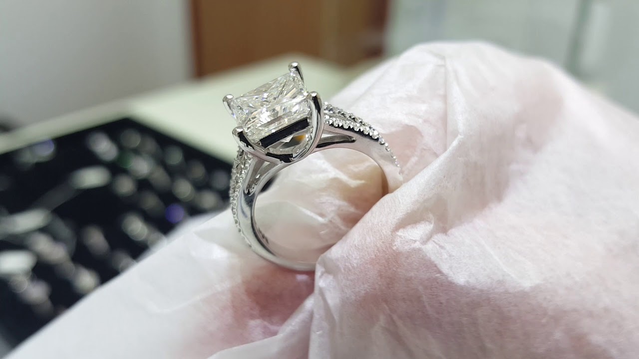 Brillianteers Brando in White Gold