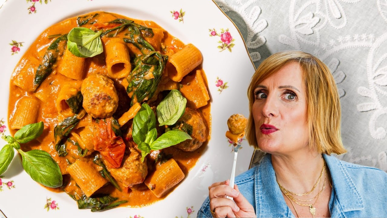 ONE POT PASTA met ballekes in tomatensaus | Sofie Dumont