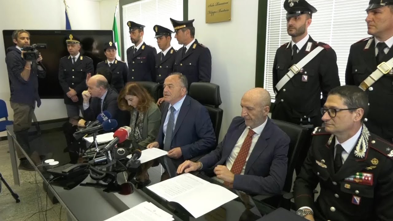 Arresti Napoli, Gratteri: “Non sono ragazzi ma criminali autorizzati dai clan”