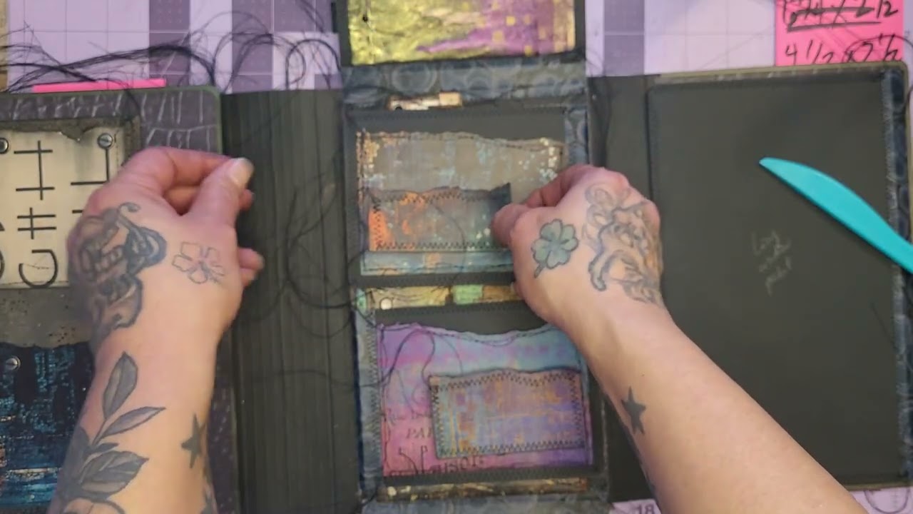 Sunday Series Sunday- Grungy Folio Re-create- Part 10-More Pockets and a New Pull Out