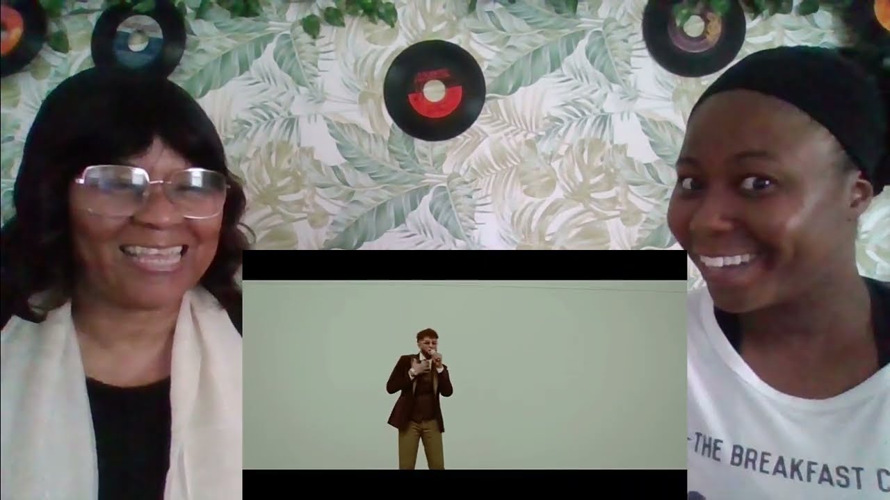 Reacting to Gulled Simba Singing 