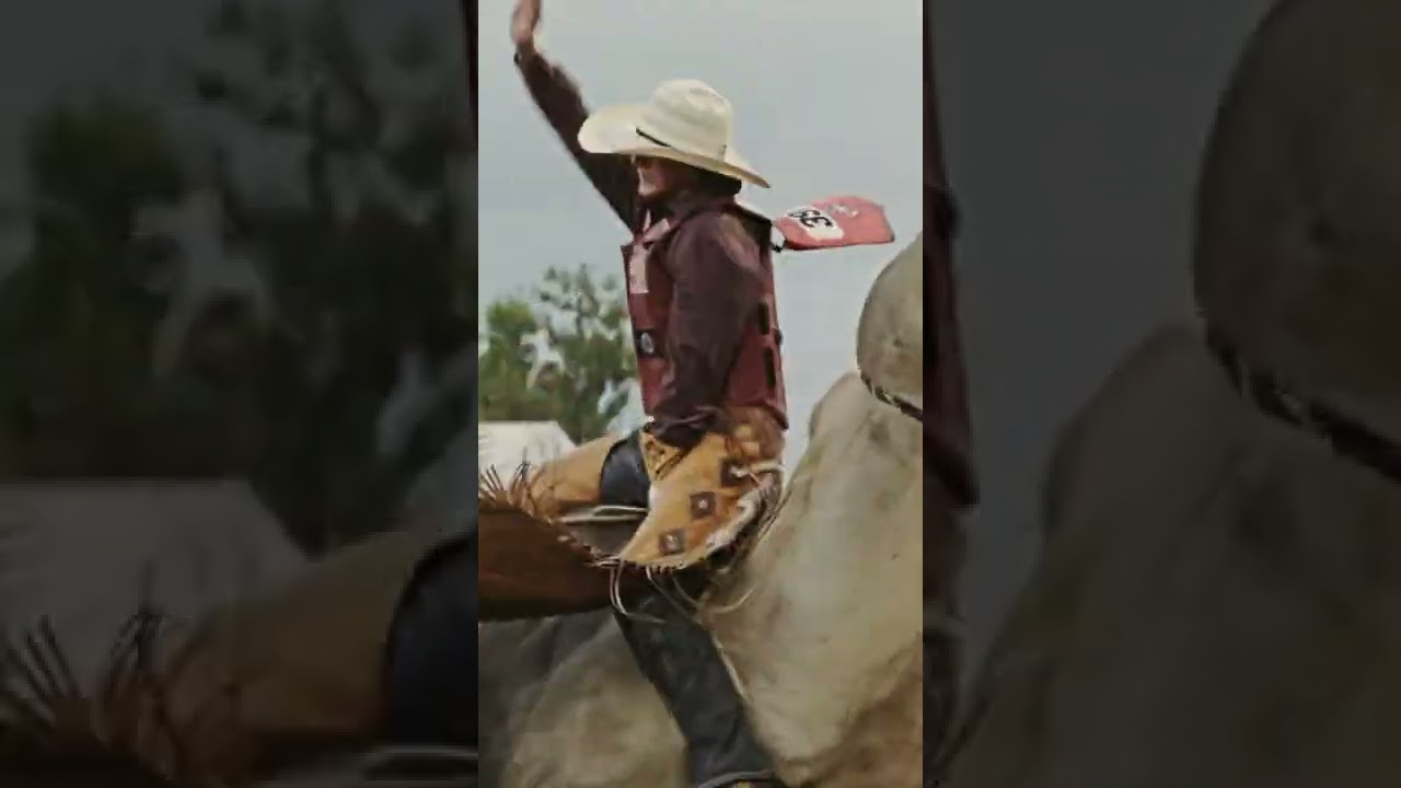 19 Year Old Rookie Bull Riding Leader Lukasey Morris
