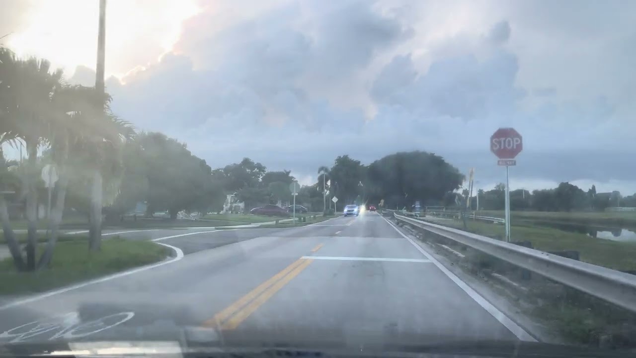 Driving on sw 99 ct, Snapper Creek Dr and sw 97 av in Sunset, FL neighborhoods 
