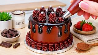 DIY Mini KITKAT Cake - How to Decorate a Tiny Chocolate Cake