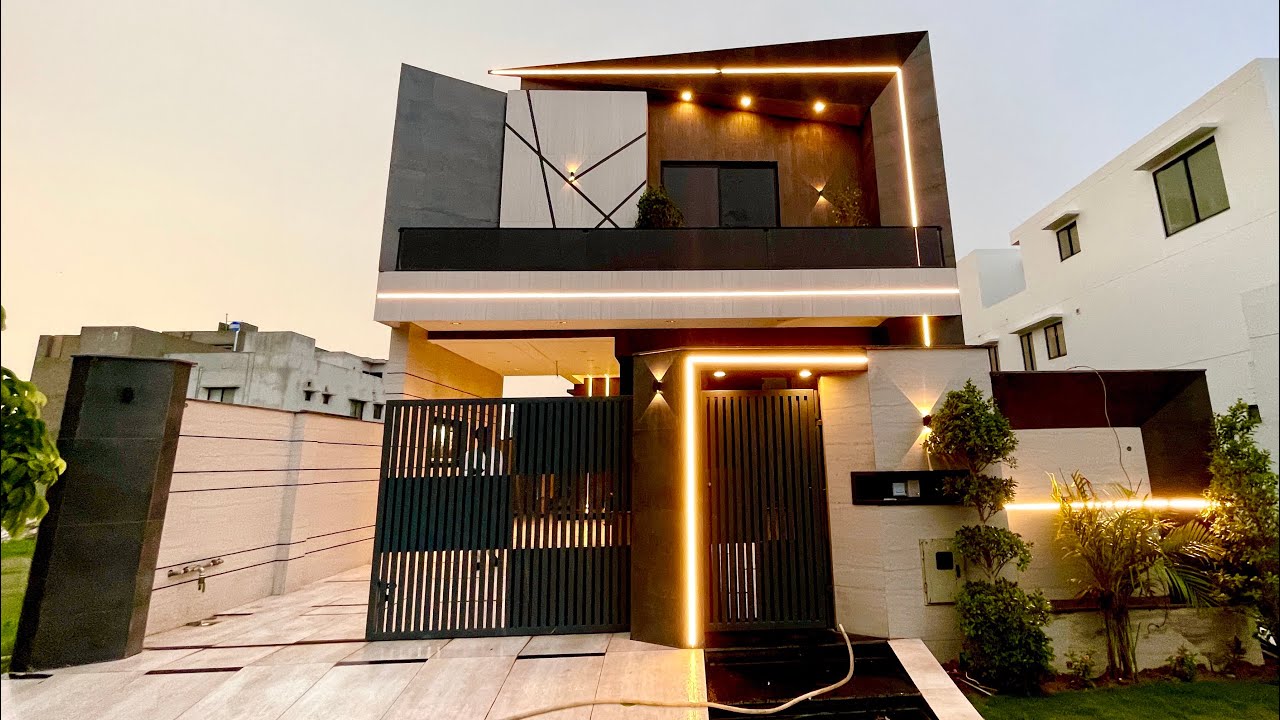 Luxury 12 Marla Basement House for Sale in Lake City