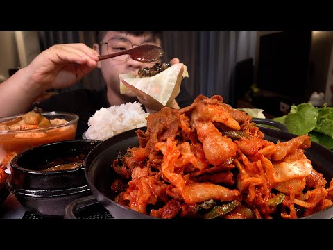 <strong>SUB</strong> 제육볶음에 우렁쌈장 먹방 양배추 삶아서 대박 레전드 먹방 stir fried spicy pork mukbang <strong>Legend</strong> koreanfood eatingshow asmr