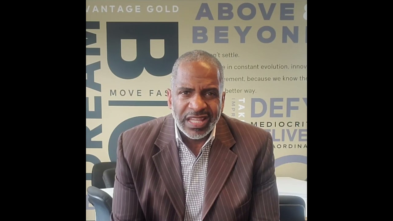 2 Minutes with The Minister of Real Estate