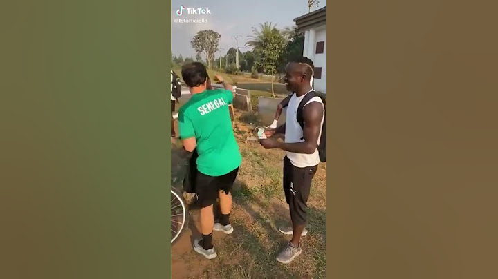 Sadio Mane gifts his jersey to Naby Keita at AFCON 2021 Cameroon ✌