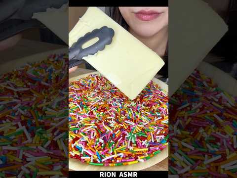 バター＋スプリンクル🌈#asmr #eatingsounds #butter#咀嚼音#guilty