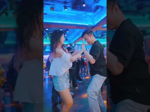 서울에 밤, 허그 & 도로시 #바차타 #bachata