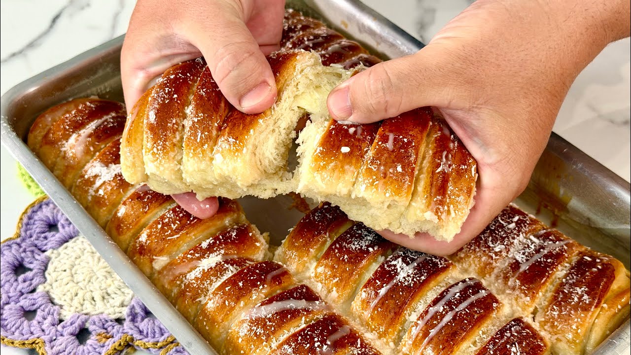Enroladinho de Queijo Caseiro Super Fofinho | Massa de Pão Molhadinha que Derrete na Boca!