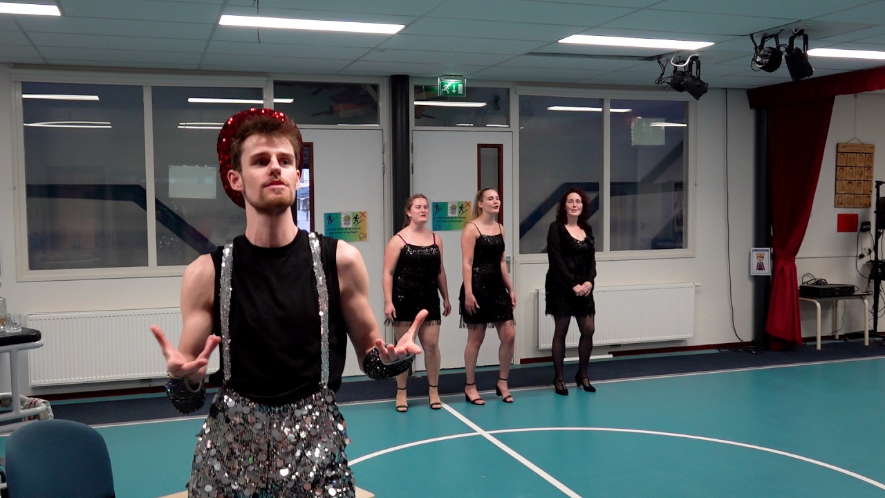 Van Egmondse 'Flierefluiter' tot regisseur: Robert van Dam over 'As Gay as it Gets'