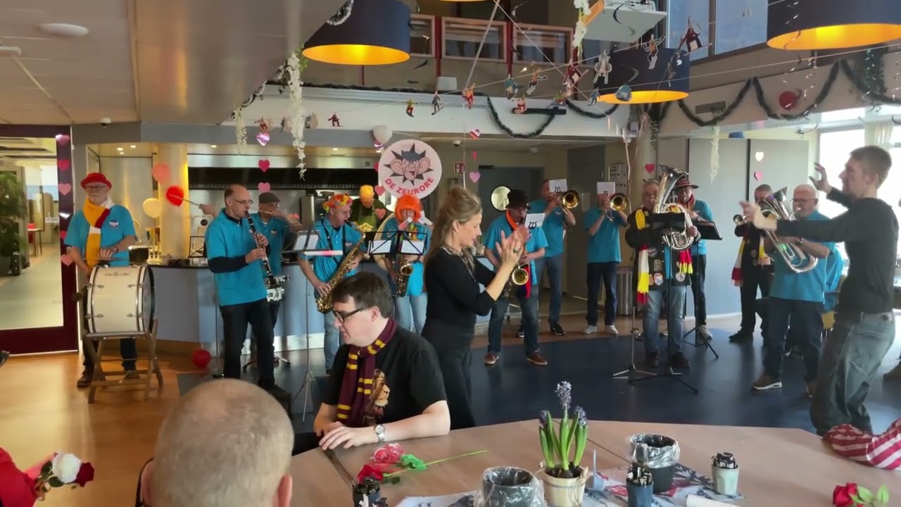 To whom it concerns Ons moeder zeej nog   De Zeurore optreden Stichting Mies Wormerveer 14-02-26