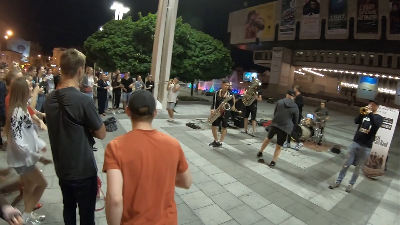 Ukrainian Street Band / харьков Backpack Kid Dance (Katy Perry