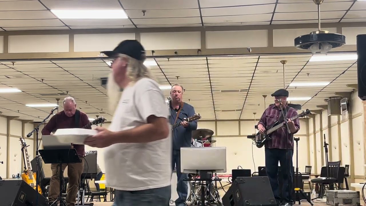 04 Third Rate Romance MTJL 20250412 scene