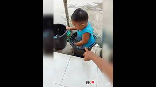 Baby Shark..bebek Ados Kali..bocil Main Air..