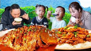 Catch fish, trap fish, harvest giant fish to sell at the market buy fruit for two children to eat