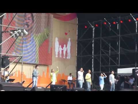 2013.04.28 「活力台灣、幸福家庭、快樂義走」-火把教會敬拜
