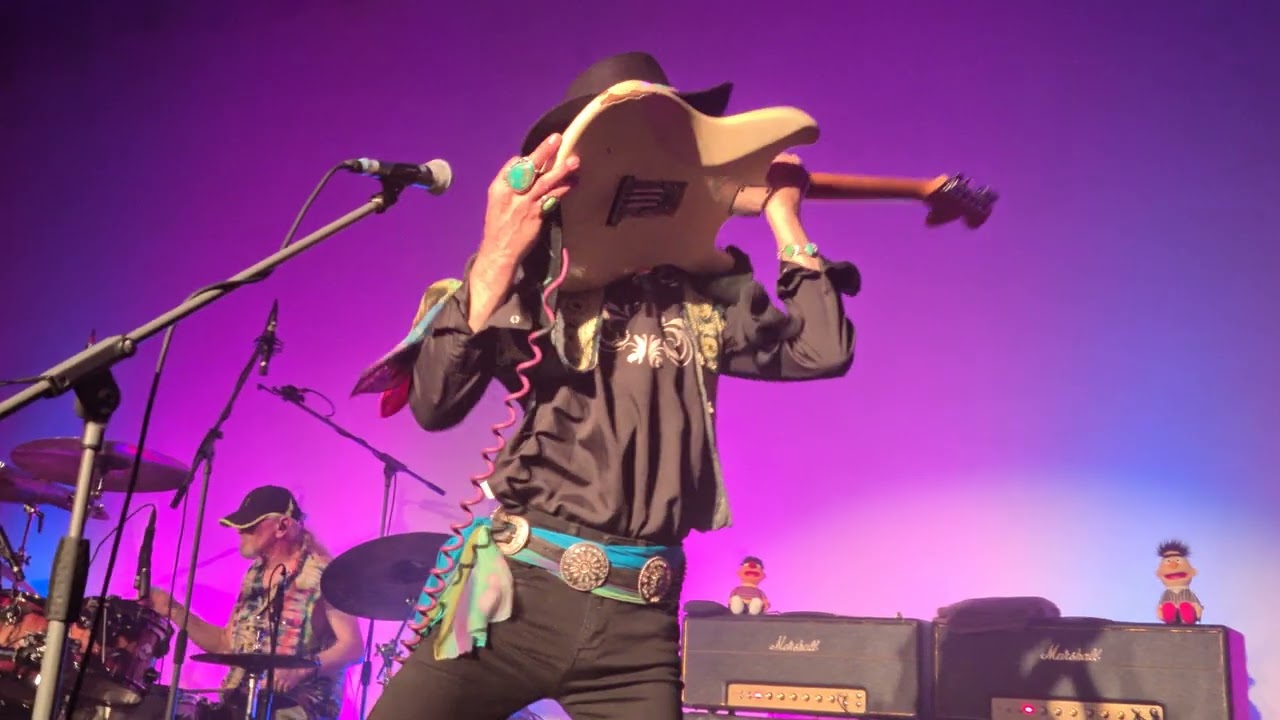 Hey Joe-Randy Hansen in Leverkusen  5.11.22