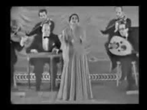 سنين بحالها ما فات جمالها سنين ومرت زى الثواني في حبك انت حاله واتس رووعه Shorts