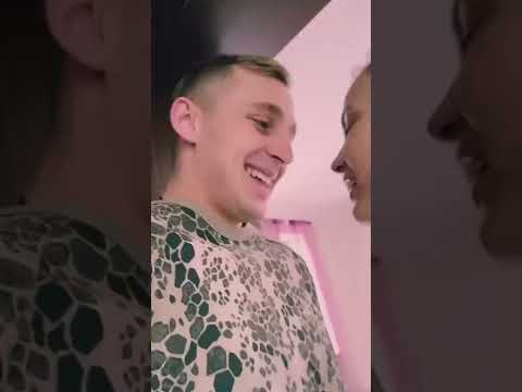 Совместные моменты Саши Стоуна и Вали Карнавал