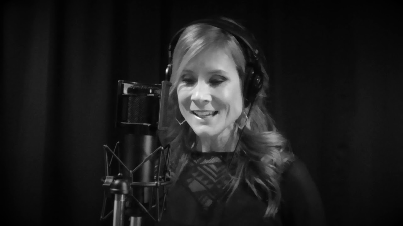 The Black & White Sessions : Diane Reynolds : My Heart Is So Full Of You session перевод