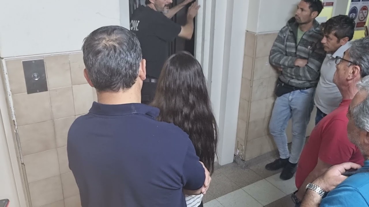 Procedimiento para rescate de persona encerrada en ascensor