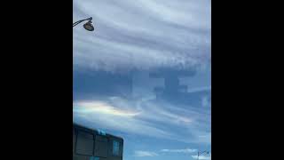 I hope you see the rainbow clouds today. 看到就是幸运吧，彩虹云朵🌈#vancouver #rainbow #happiness