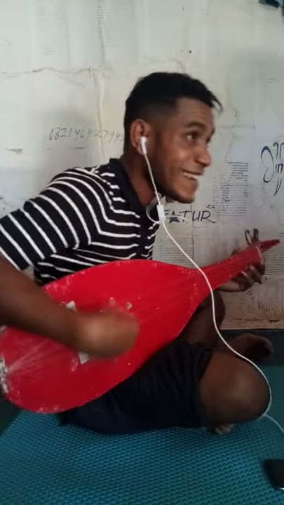 Pemusik Gambus dari Alor