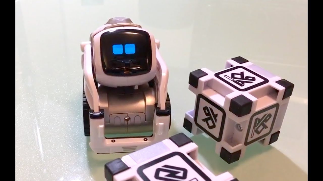 Anki Cozmo  Play Smarter 