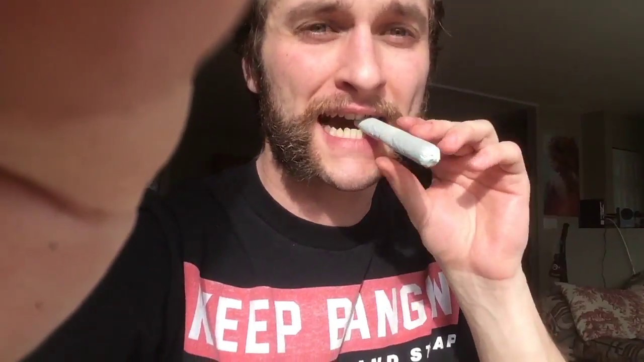 How To Roll #2 (2/4 Paper Joints)