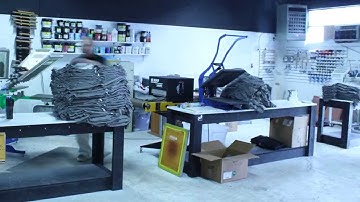 Screen Printing Time-lapse / Journey People LOVE T-shirts