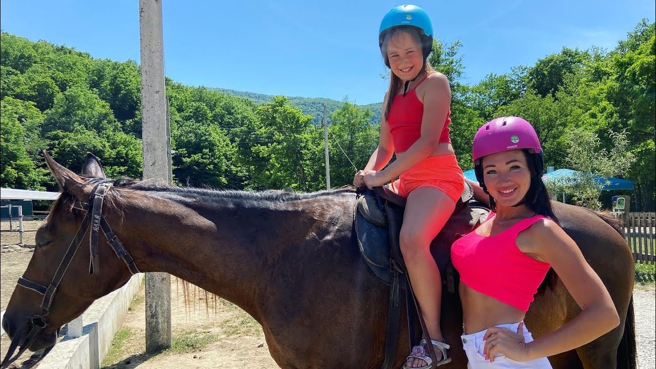 ГЕЛЕНДЖИК 2022. КОННЫЕ ПРОГУЛКИ В ГЕЛЕНДЖИКЕ. ЖОКЕЙ - YouTube