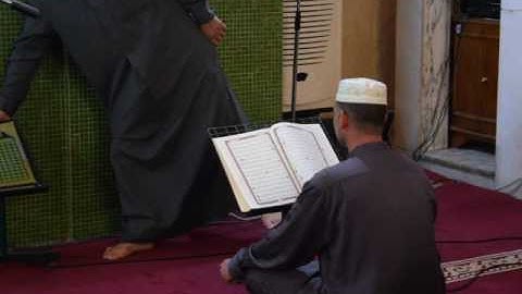 القارئ حسن الزبيدي فيما تيسر من سورة البقرة في جامع 17 مضان