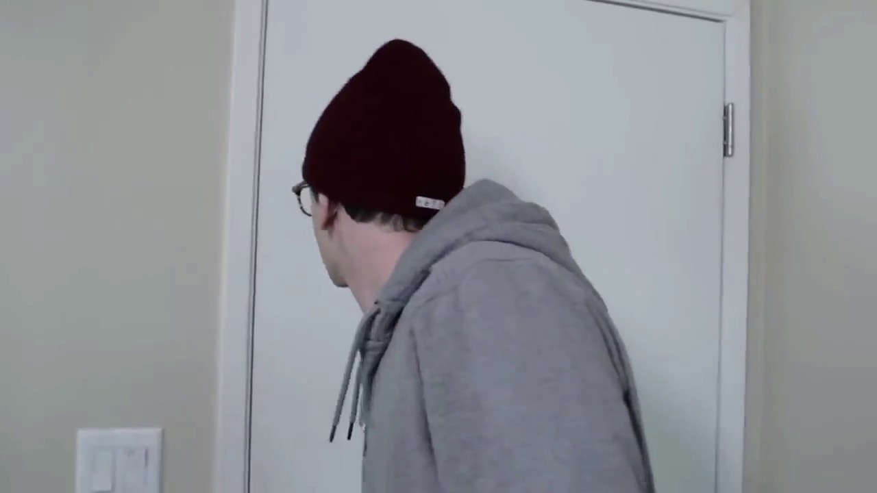 AliA opening door meme YouTube