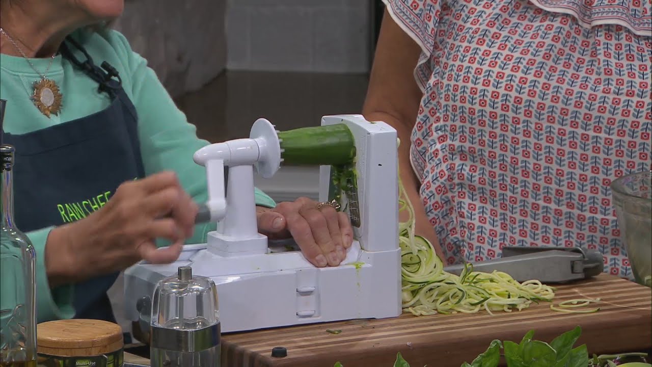 Raw Chef Jane: Zucchini Noodles