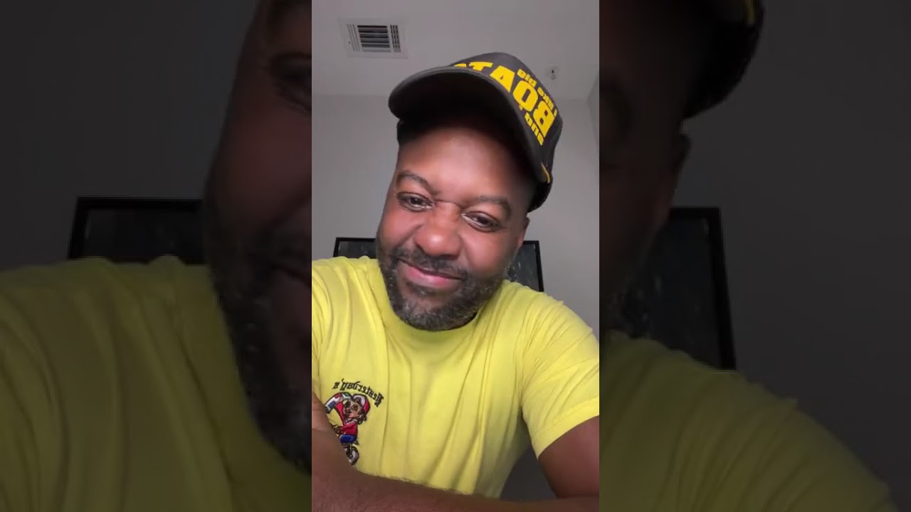 JOEY BAD ASS DISSING DAYLYT WITH LUX REACTION!