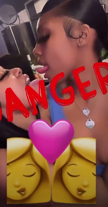 Ebony Lesbians | Black Girls Kissing